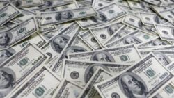 Uluslararası yatırım pozisyonu Kasım’da 296,7 milyar dolar açık verdi