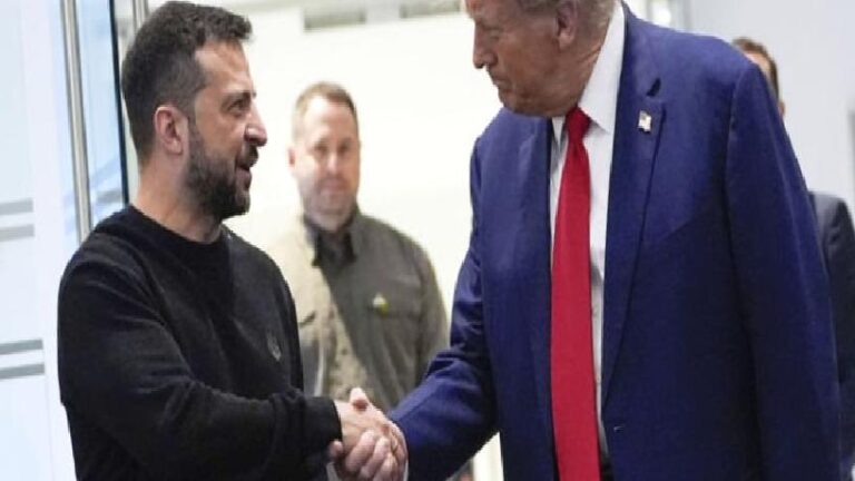 Trump ile Zelenskiy arasında gergin anlar