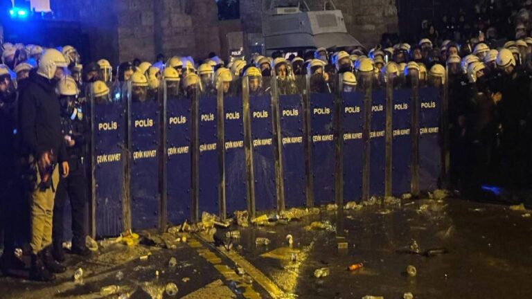 Ahmet Hakan: Sokak çağrısı yaptığınız anda kontrol sizin elinizden çıkar, kontrolsüzlük ise tehlike potansiyelini büyütür