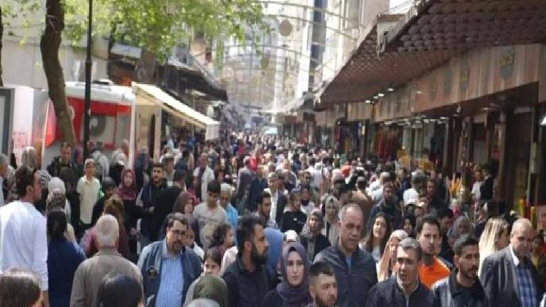 Anket: Toplum Türkiye ekonomisinin daha da kötüye gideceğini düşünüyor, erken seçim istiyor