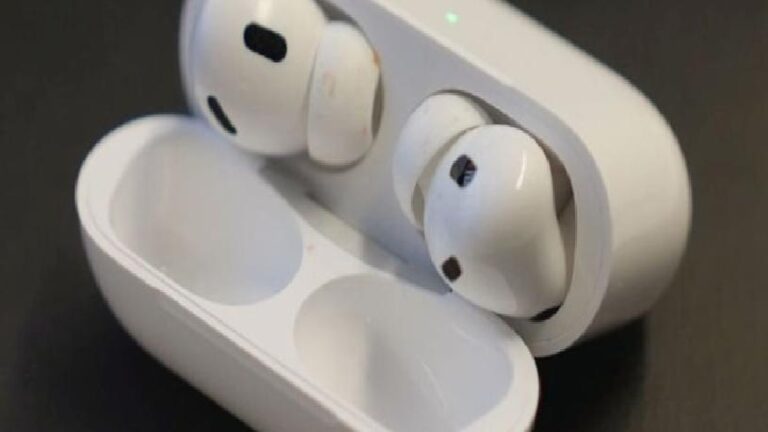 Apple AirPods’lara çeviri hizmeti geliyor