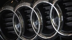 Brüksel’de kapanan Audi fabrikasının akıbeti tartışılıyor