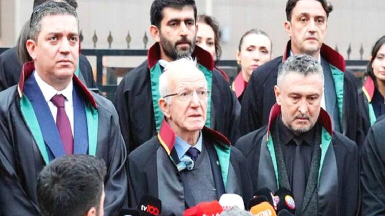 İstanbul Barosu davası: Yönetimin değişmesi isteniyor, gazetecilerin bir kısmı salona alınmadı