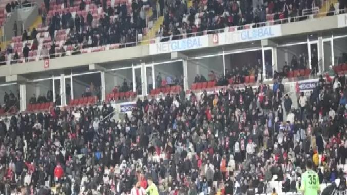 Sivasspor-Göztepe maçının bilet fiyatlarına özel indirim