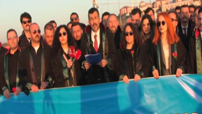 Ümit Özdağ’a Özgürlük Platformu’ndan Avukat Uğur Tarhan: Türk hukukçularını haktan adaletten yana olmaya davet ediyoruz