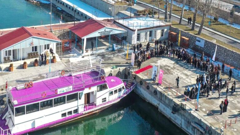 Van’da kayyım, “Kadın Kütüphanesi” projesini iptal ederek kütüphaneyi protokol gemisine çevirdi