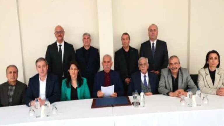 Yıldıray Oğur, İmralı heyeti ziyaretindeki Hamili Yıldırım’ı yazdı: 37 yılı hapiste geçmiş bir öğretmenin hikayesi yüzbini aşkın PKK’lının hikayesinin de bir özeti