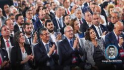 38. Olağan Kurultay’da Kılıçdaroğlu’nu destekleyen 359 delege, olağanüstü kurultayda tek aday olan Özgür Özel’e oy verdi