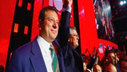 Ekrem İmamoğlu: Olağanüstü kurultayda Özgür Özel’e desteğim tamdır; zafere birlikte yürüyeceğiz