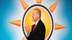 Ertuğrul Özkök: İlk defa sorulan soru: Erdoğansız AKP yüzde kaç oluyor?