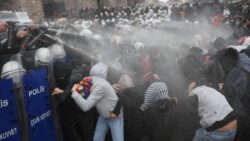 İstanbul Tabip Odası’ndan “gözaltı” açıklaması: Gençlerin işkence uygulamalarına maruz bırakılması kabul edilemez