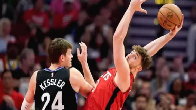 NBA’de Alperen “double-double” yaptı Rockets play-off vizesini kaptı