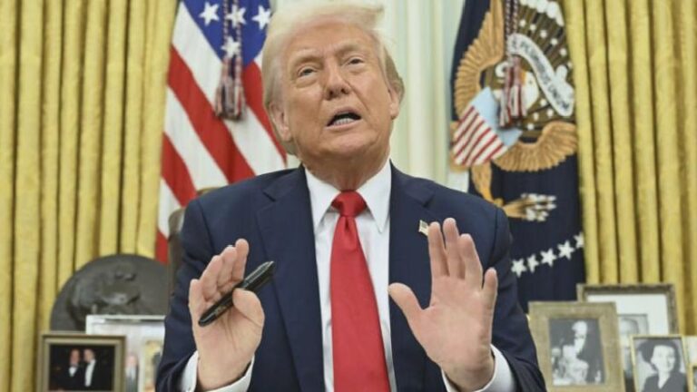 Trump merakla beklenen yeni gümrük tarifelerini açıkladı