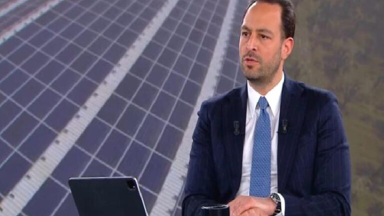 “Yenilenebilir enerjide yerli üretim arttıkça fiyatlar düşecektir”