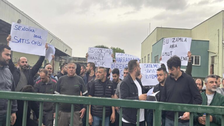 Aroma işçileri üretimi durdurdu: “Bu sendikal anlayış, işçinin değil patronun yanında saf tutan bir anlayış”