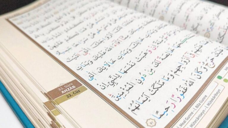 Diyanet’e ‘uygun olmayan eserleri’ imha yetkisi: Meallere sansür mü geliyor?