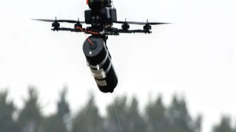 Fiber optik kablolu drone, Ukrayna’da savaşın seyrini nasıl değiştiriyor?