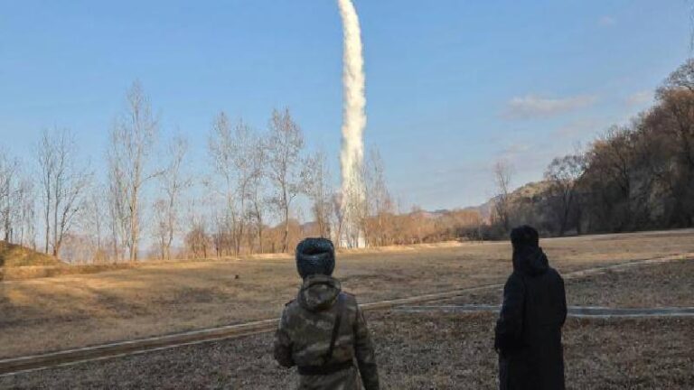 Güney Kore, Kuzey Kore’nin seyir füzeleri fırlattığını duyurdu