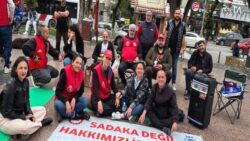 İzmir’de belediye işçileri TİS süreci için direnişte!