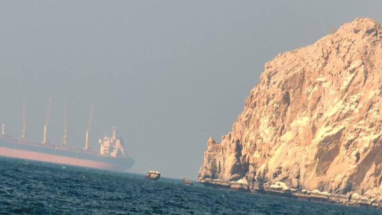 Bakan Uraloğlu: Petrolün yüzde 30 civarı Hürmüz Boğazı’ndan sağlanıyor, kapatılırsa alternatifimiz var