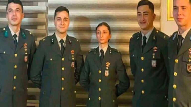 İhraç edilen teğmenlerle ‘fotoğraf’ krizi iddiası: Harbiyeliler uyarıldı, görüntüler sildirildi