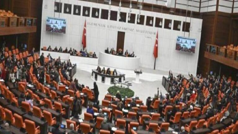 Meclis’te Kürtçe “Allah belanı versin” tartışması