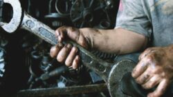 MÜSİAD Başkanı çocuk işçiliği savundu; ‘zorunlu eğitim kısalsın’ dedi