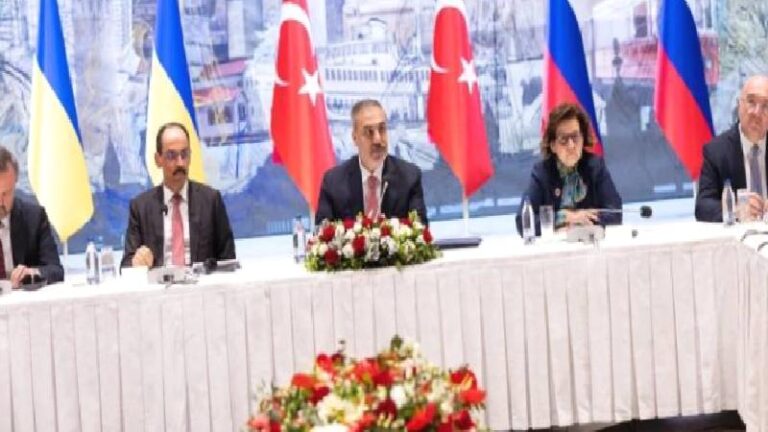 Türkiye-Rusya-Ukrayna Zirvesi başladı, Hakan Fidan’dan sürdürülebilir barış mesajı: Bu süreçte Türkiye olarak her türlü kolaylaştırıcı adımı atmaya hazırız