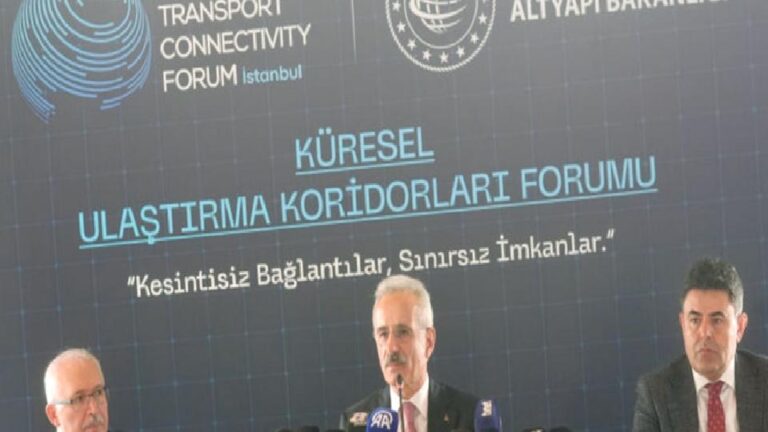Uraloğlu: Hürmüz Boğazı kapatılırsa Kalkınma Yolu ve Orta Koridor alternatif olacaktır