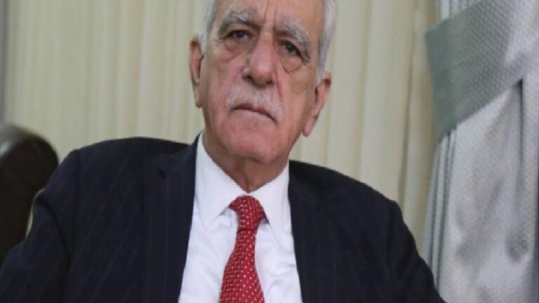 Ahmet Türk’ten “göreve iade” ihtimaliyle ilgili soruya: CHP’li belediyelere kayyımlar atanırken böyle bir şeyi istemem