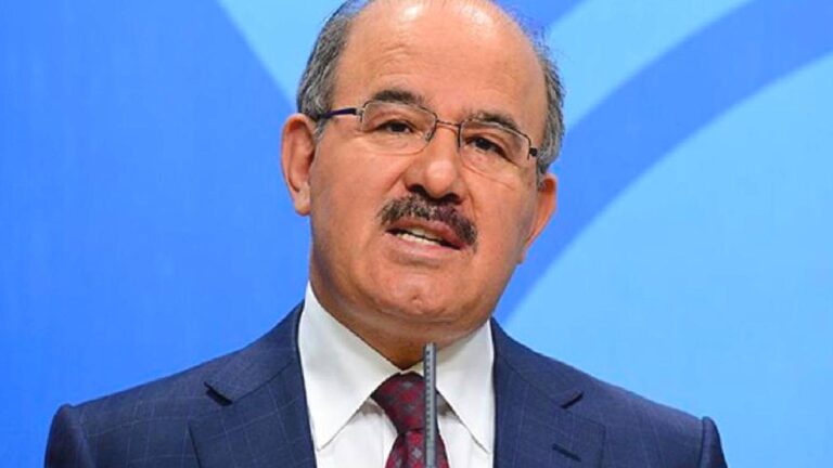 AKP kurucularından Hüseyin Çelik: ‘Her şey halloldu’ rehavetine kapılmamalı, yasal ve anayasal adımlar atılılmalı