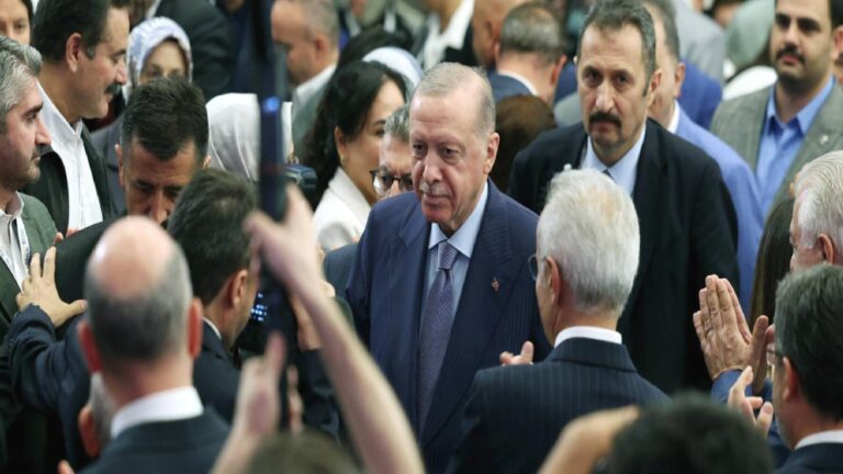 AKP’li milletvekillerinden çözüm süreci formülü: Doğru aktörler üzerinden iletişim kurulmalı