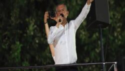 CHP lideri Özel’den Eskişehir’de 10 orman işçisi hayatını kaybettmesi üzerine iktidara tepki: Ne bazı mesleklerin fıtratında ölüm var ne orman yangınıyla mücadele ederken şehit vermenin izahı var