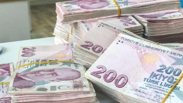En düşük memur maaşı 47 bin 522 liraya yükseldi.