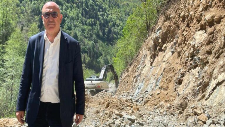 Mahmut Tanal’dan bir dakikalık eylem: Zeytine dokunma, hayata dokunma