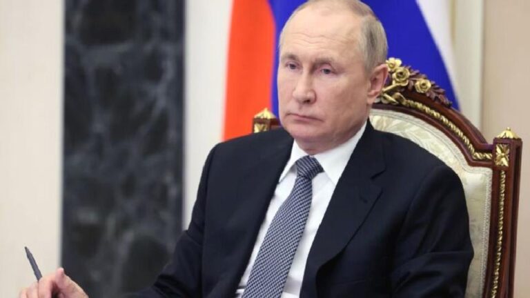 Putin’den yabancı yatırımcıya borsa izni