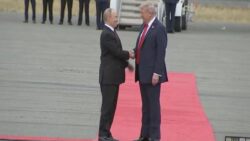 Alaska’daki tarihi zirve başladı