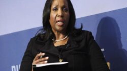 Cook’un Trump’a açtığı davadan karar çıkmadı