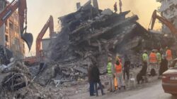 Depremde yıkılan Cemil Çapar Apartmanı davasında, Hatay Valiliği’nin kararı iptal edildi: 7 kamu görevlisi için soruşturma izni