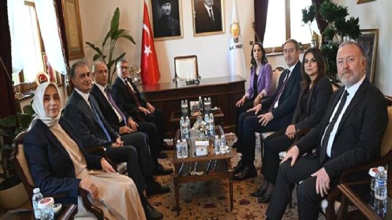 Fatih Altaylı: DEM Parti ve PKK, AKP’ye güvenmiyor; Öcalan partiyi ve örgütü ikna etmeye çalışmış, hakaret etmiş