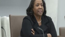 Fed yöneticisi Cook, Trump’ın kendisini görevden alma girişimine karşı dava açacak