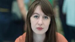 İrlandalı yazar Sally Rooney’den Palestine Action’a destek: ‘Bu beni terör destekçisi yapıyorsa yapsın’