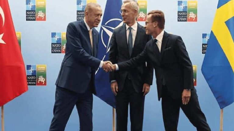 İsveçli diplomat NATO görüşmesinden sonra Türkiye dosyalarını tuvalette unuttu, güvenlik zafiyeti tartışma yarattı