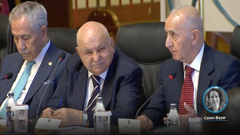 Komisyonun 7’nci toplantısında eski Meclis başkanları konuşuyor | Hikmet Çetin: Eylemi olmayan örgüt üyeleri hemen affedilmeli