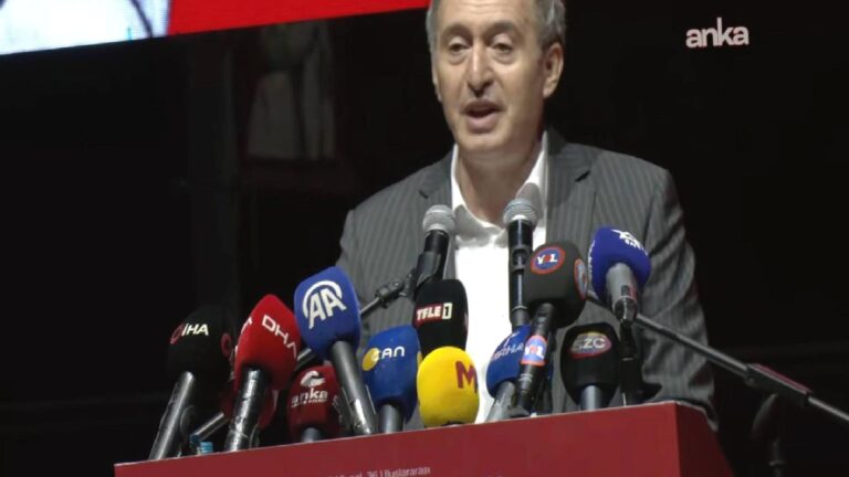 Tuncer Bakırhan: Kürt’e masa, Kürt’e demokrasi ama Alevi’yi görmezden gelen bir süreci asla kabul etmeyiz