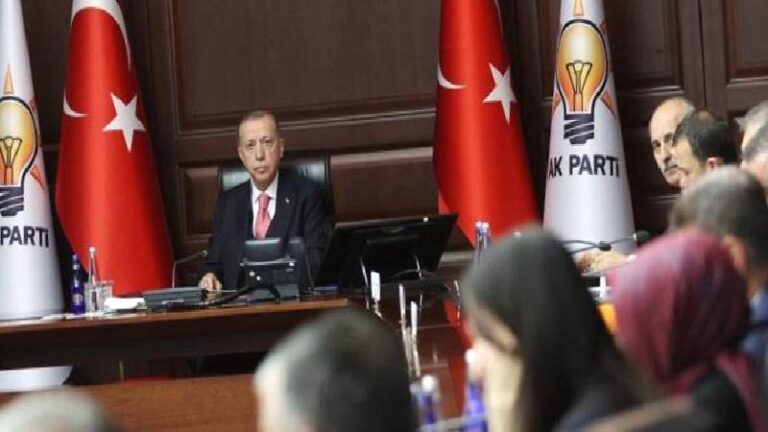 AKP MYK toplanıyor; sahadan gelen şikâyet ve talepler Erdoğan’a iletilecek