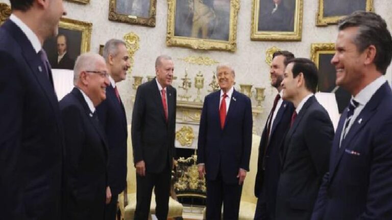 AKP Sözcüsü Çelik’ten Cumhurbaşkanı Erdoğan’ın Trump ile görüşmesine ilişkin açıklama: Yeni diplomatik sayfalar açacak