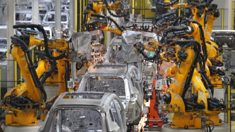 Almanya sanayi üretimi Mart’tan sonra ilk defa artış gösterdi