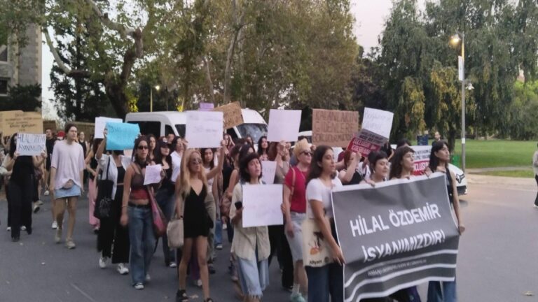 Boğaziçi Üniversitesi’nde Hilal Özdemir cinayetini protesto eden öğrenciler ev baskınlarıyla gözaltına alındı