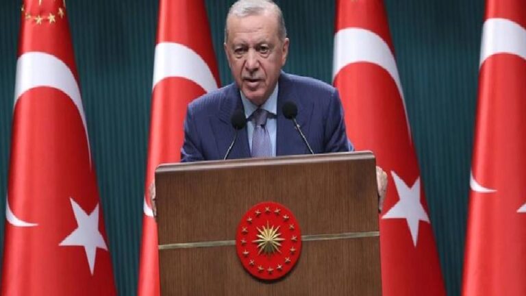 CHP’ye “Mahkeme kararına uymak zorundasınız” diyen Erdoğan’ın o sözleri gündemde: AYM kararına uymuyorum, saygı da duymuyorum!